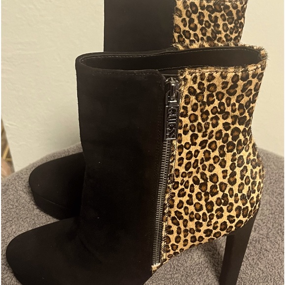 Women’s Guess Black Multi Fabric (leopard) High Heel Booties - Picture 7 of 10